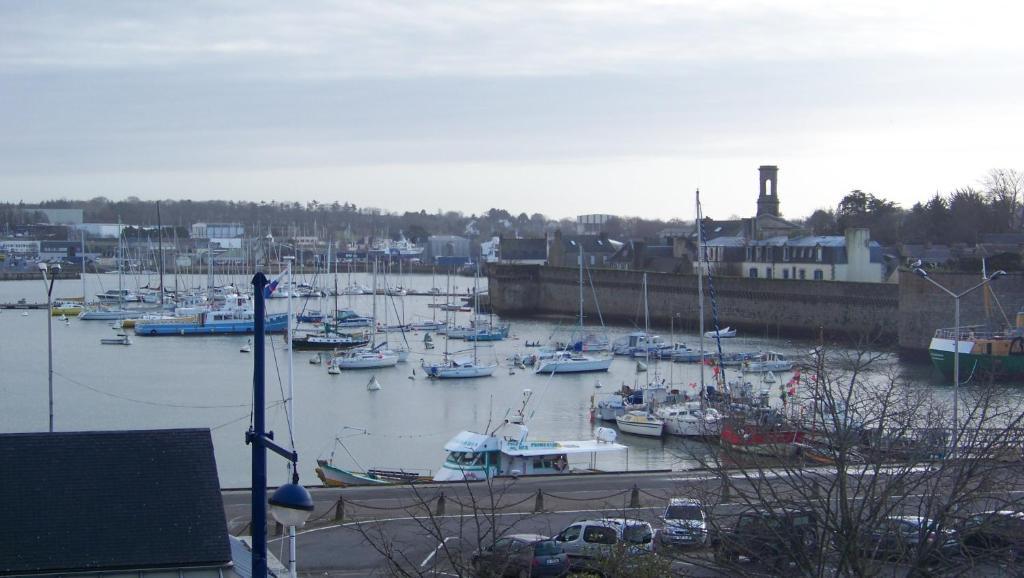 Hotel Du Port Concarneau Exterior photo
